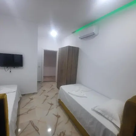 Ξενοδοχείο Megniar 3*