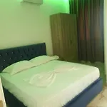Megniar 3* Lushnjë