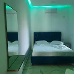 Megniar 호텔