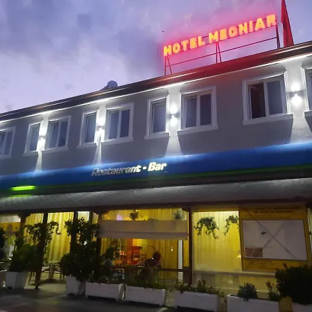 Hotel Megniar